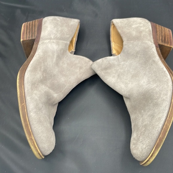 Lucky Brand Brixlee Gray Suede Ankle Boot 7.5 - Picture 7 of 10